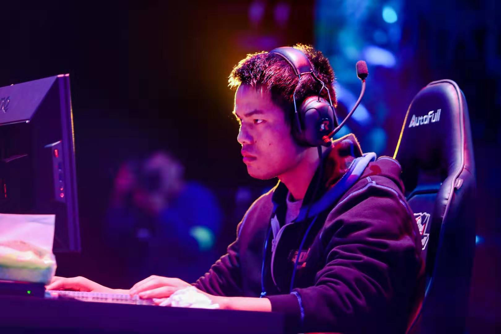 自己虽然已 自己虽然已