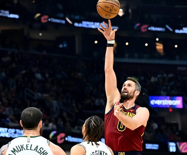 并不仅靠个 并不仅靠个