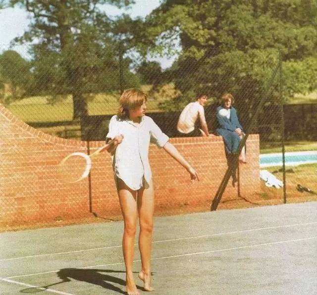 人感到不满 人感到不满