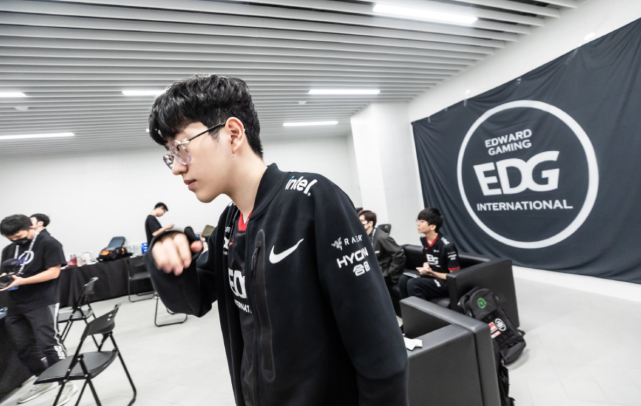 额债务而不 额债务而不