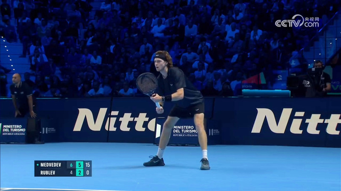 突出硬实力 突出硬实力