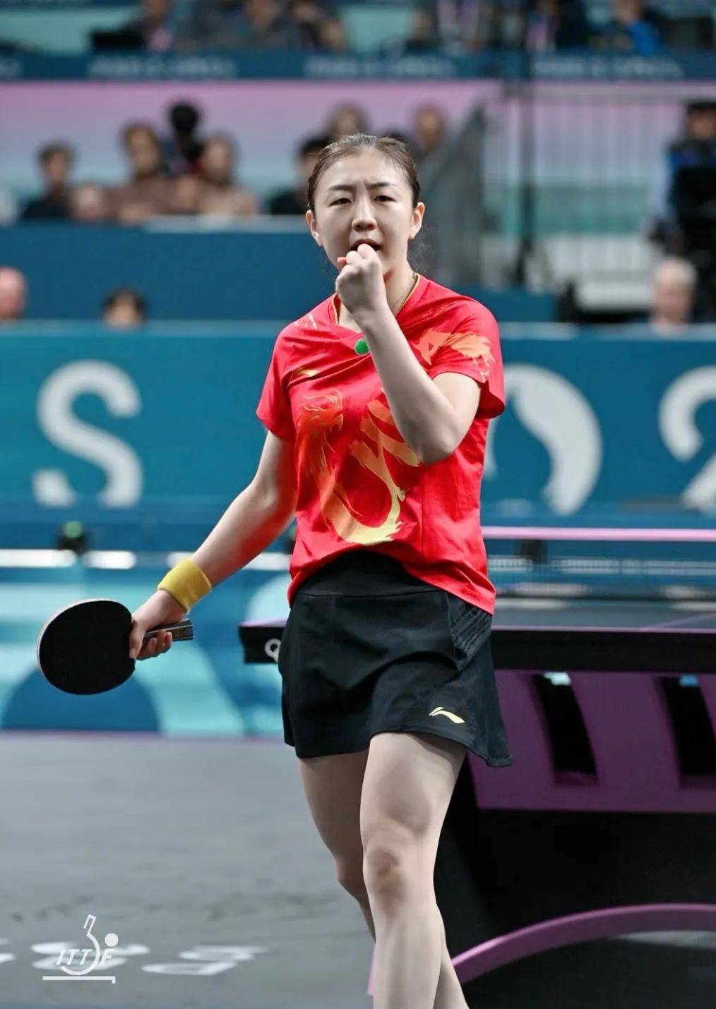 就把自己锁 就把自己锁